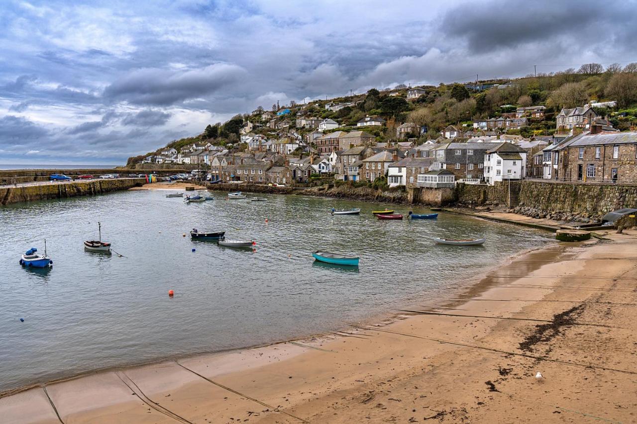 Finest Retreats - Cosy Mousehole Cottage With Sea Views Екстериор снимка